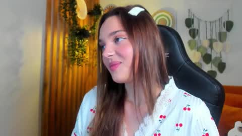 NinaLior online show from 10.25.25