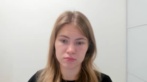 ninarihh online show from 10.06.25