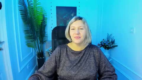 ninastarle online show from 10.15.25