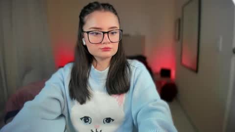 Snapshot of ninavolkov chatting on 01.15.25 ninavolkov online show from 01.15.25