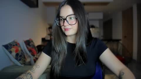 Snapshot of ninavolkov chatting on 02.20.26 ninavolkov online show from 02.20.26