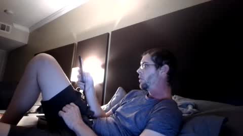 Snapshot of nineinchbronco chatting on 10.03.25 nineinchbronco online show from 10.03.25