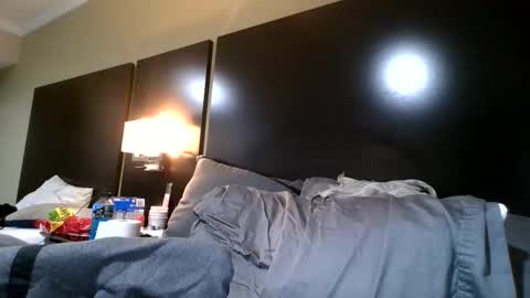 Snapshot of nineinchbronco chatting on 10.17.25 nineinchbronco online show from 10.17.25