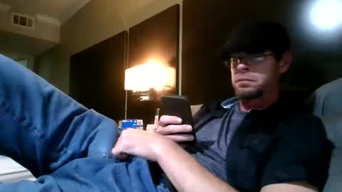 Snapshot of nineinchbronco chatting on 10.21.25 nineinchbronco online show from 10.21.25