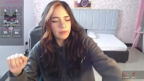 Snapshot of ninfa_ch chatting on 12.11.24 Ninfa online show from 12.11.24