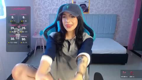 Snapshot of ninfa_ch chatting on 01.07.25 Ninfa online show from 01.07.25