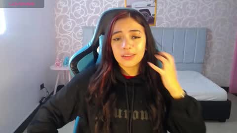 Snapshot of ninfa_ch chatting on 01.10.25 Ninfa online show from 01.10.25