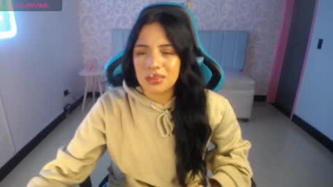 Snapshot of ninfa_ch chatting on 02.04.25 Ninfa online show from 02.04.25