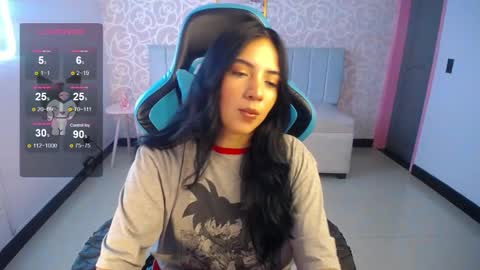 Snapshot of ninfa_ch chatting on 02.06.25 Ninfa online show from 02.06.25