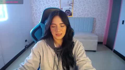 Snapshot of ninfa_ch chatting on 02.26.25 Ninfa online show from 02.26.25