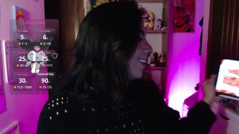 Snapshot of ninfa_ch chatting on 09.26.25 Ninfa online show from 09.26.25