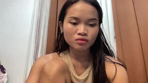 nini_luvskorn online show from 05.17.26