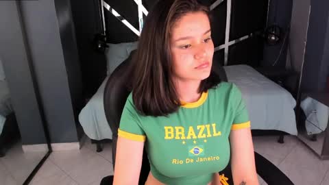 nini_solei online show from 04.16.26