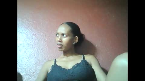 Snapshot of ninie246746 chatting on 02.12.25 ninie246746 online show from 02.12.25