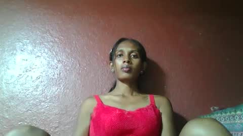 Snapshot of ninie246746 chatting on 02.21.25 ninie246746 online show from 02.21.25