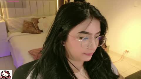 Snapshot of ninna_sweet_ chatting on 05.15.26 Nina online show from 05.15.26