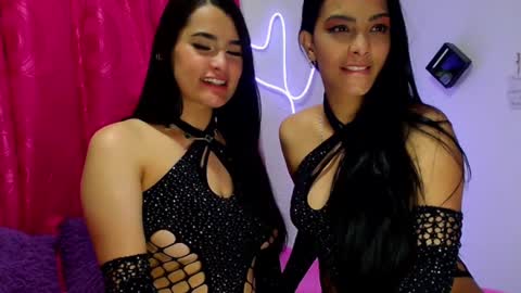 Snapshot of ninoska_14 chatting on 12.25.24 Agatha love online show from 12.25.24