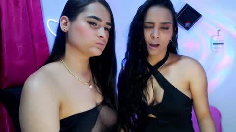 Snapshot of ninoska_14 chatting on 01.15.25 Agatha love online show from 01.15.25