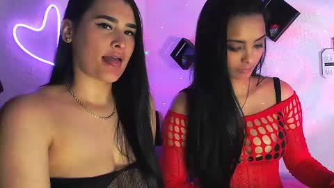 Snapshot of ninoska_14 chatting on 02.22.25 Agatha love online show from 02.22.25