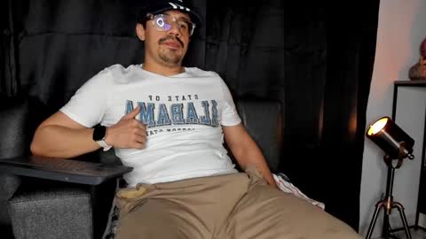 Snapshot of nipsfetich chatting on 12.12.24 Steven online show from 12.12.24