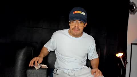 Snapshot of nipsfetich chatting on 01.03.25 Steven online show from 01.03.25