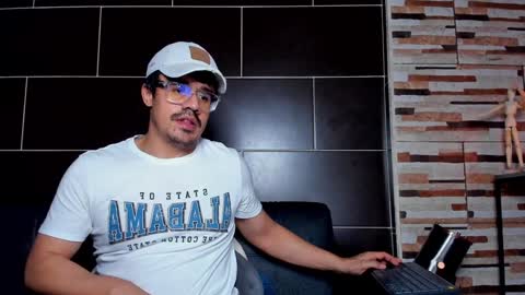 Snapshot of nipsfetich chatting on 01.09.25 Steven online show from 01.09.25