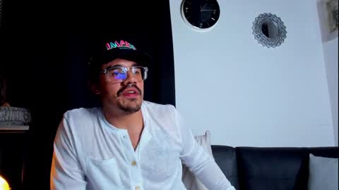 Snapshot of nipsfetich chatting on 02.06.25 Steven online show from 02.06.25