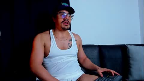 Snapshot of nipsfetich chatting on 02.07.25 Steven online show from 02.07.25