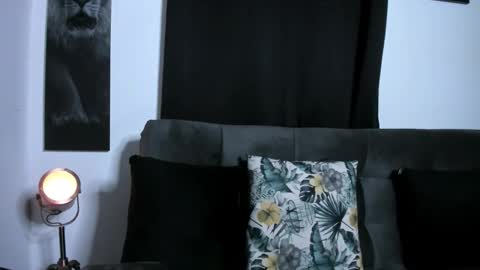 Snapshot of nipsfetich chatting on 11.05.25 Steven online show from 11.05.25