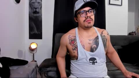 Snapshot of nipsfetich chatting on 11.20.25 Steven online show from 11.20.25