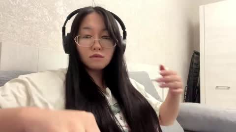 Snapshot of niranirachan chatting on 04.12.26 Nira online show from 04.12.26