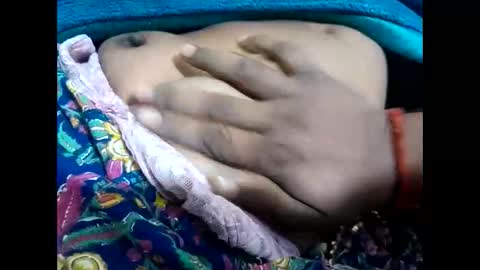 Snapshot of nisha800411 chatting on 12.21.24 Nisha online show from 12.21.24