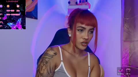 Snapshot of nix_taylor chatting on 11.23.25 Nix online show from 11.23.25