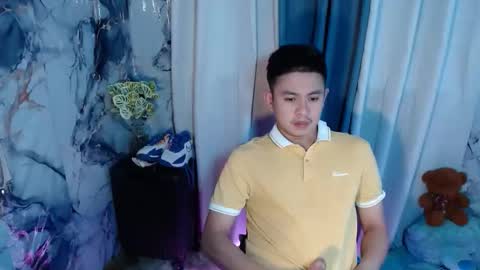 Snapshot of njay_16 chatting on 09.18.25 njay_16 online show from 09.18.25