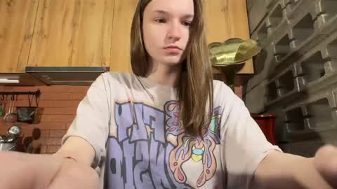 Tears Lora online show from 04.17.26