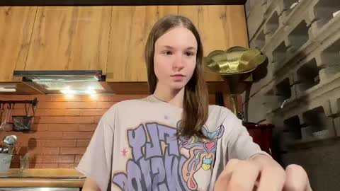 Tears Lora online show from 04.19.26