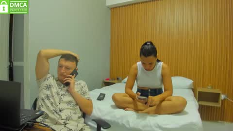 Snapshot of no_limites_pvt chatting on 09.23.25 Emma - Mike online show from 09.23.25