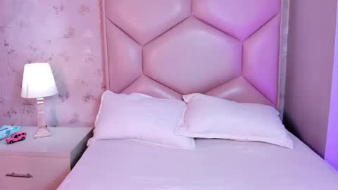   ambarsulliva  online show from 11.30.25