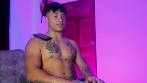 noah_223 online show from 12.23.25