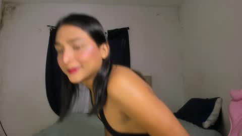 Snapshot of noah_cute18 chatting on 10.10.25 Noah online show from 10.10.25