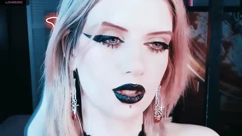 REAL name LiaDM are always open online show from 02.21.25