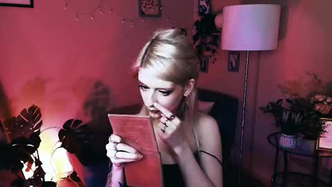 REAL name LiaDM are always open online show from 10.31.25