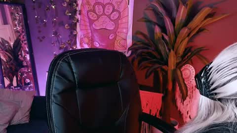 REAL name LiaDM are always open online show from 04.05.26