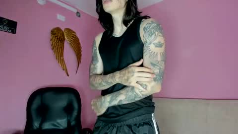 noah_ggh online show from 04.08.26