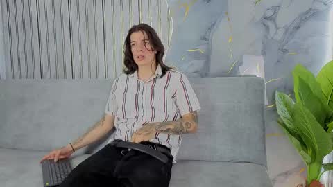 noah_ggh online show from 04.11.26