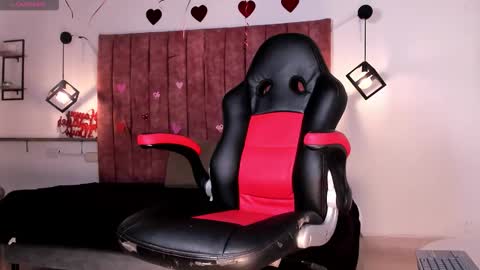 Snapshot of noah_katz chatting on 02.21.26 Noah online show from 02.21.26