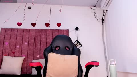 Snapshot of noah_katz chatting on 02.24.26 Noah online show from 02.24.26