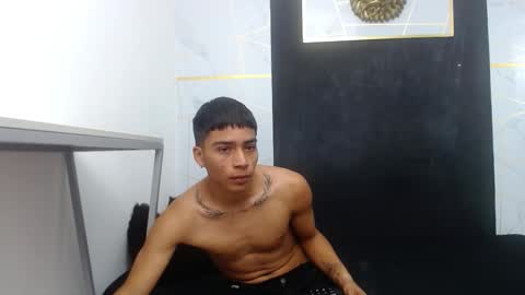 Snapshot of noah_smith07 chatting on 03.02.26 online show from 03.02.26