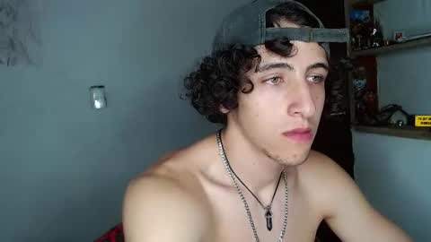 Snapshot of noah_sokolov_ chatting on 06.18.26 Kervs online show from 06.18.26