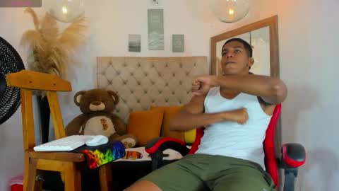 N O AH - S T H O  N E online show from 01.17.26